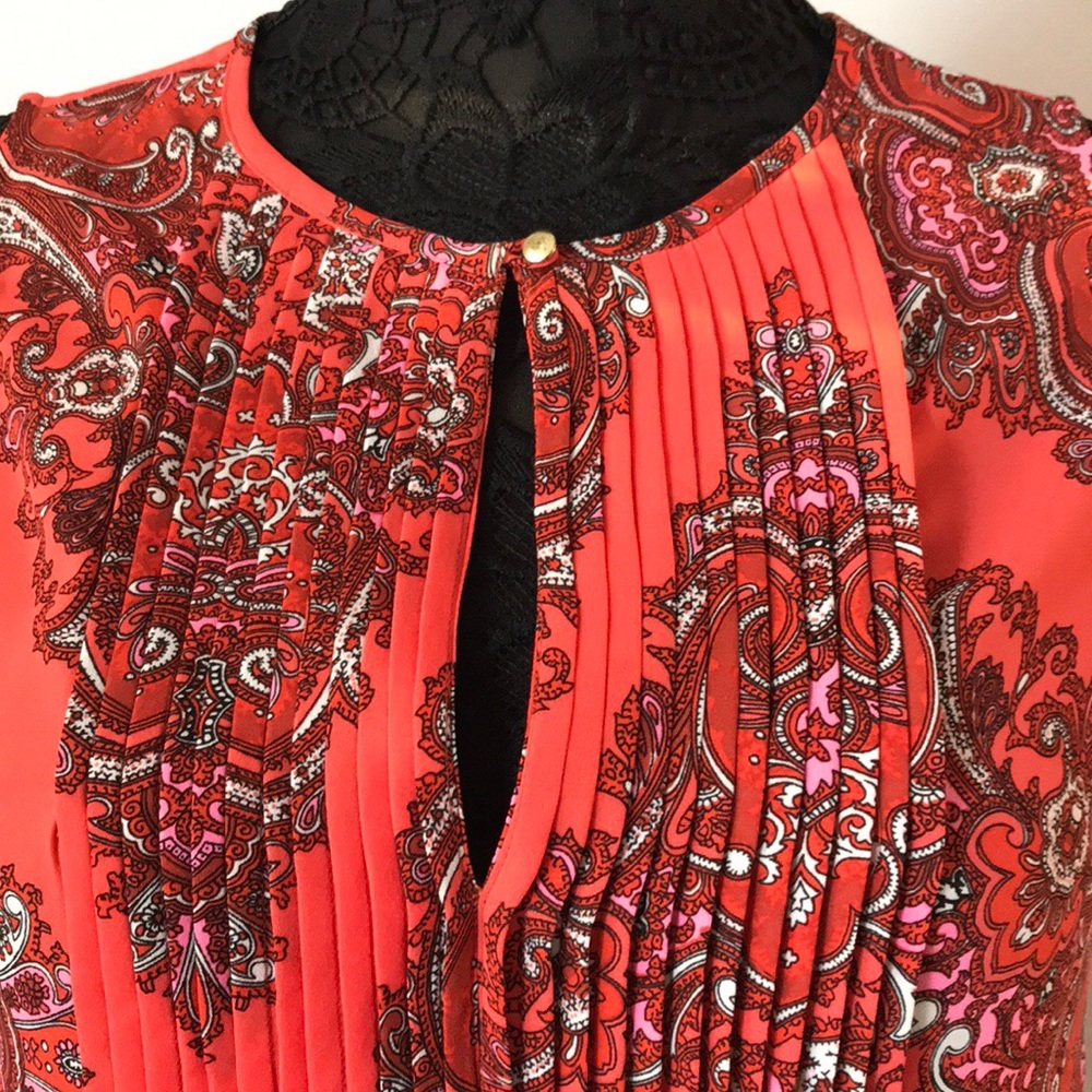 Banana Republic Red Patterned Sleeveless Blouse